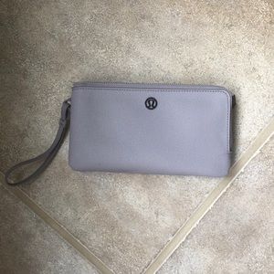 Lululemon wallet